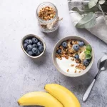 Yaban Mersini Bowl'lar: Besleyici ve Lezzetli Atıştırmalıklar